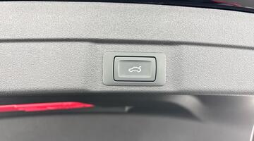 2025 Audi 2.0 TFSI S line Saloon S Tronic Euro 6 5-door (Black) - Image: 31