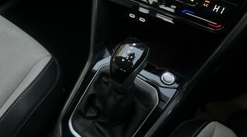 2024 Volkswagen TSI Style DSG Euro 6 5-door (White) - Image: 22