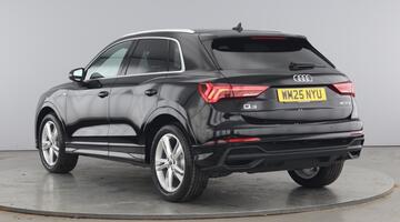 2025 Audi TFSI CoD 35 S line S Tronic Euro 6 5-door (Black) - Image: 3