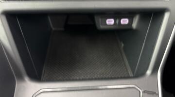 2022 Volkswagen 1.0 TSI Life DSG Euro 6 5-door (Red) - Image: 25