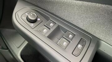 2025 Volkswagen ETSI MHEV Match DSG Euro 6 5-door (Grey) - Image: 19