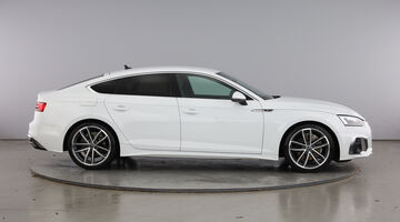 2023 Audi 2.0 TFSI 35 S line Sportback S Tronic Euro 6 5-door (White) - Image: 4