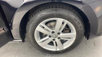 2017 Volkswagen TSI BlueMotion Tech Match Edition Euro 6 3-door (Black) - Image: 5