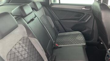 2022 Volkswagen 2.0 TDI R-Line DSG Euro 6 5-door (White) - Image: 29