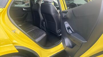 2026 Ford Standard Range 43kWh Premium Auto 5-door (Yellow) - Image: 39