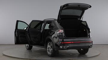 2024 Volkswagen 1.0 TSI R-Line DSG Euro 6 5-door (Black) - Image: 11