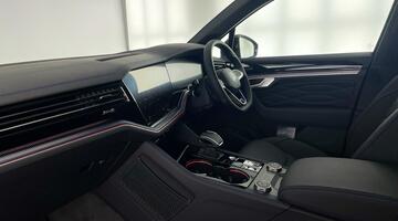 2025 Volkswagen 3.0 V6 TSI eHybrid 14.3kWh R Tiptronic 4Motion Euro 6 5-door (Grey) - Image: 2