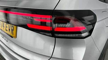 2024 Volkswagen 1.0 TSI R-Line DSG Euro 6 5-door (Silver) - Image: 29