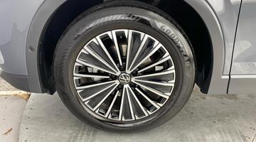 2025 Volkswagen ETSI MHEV Match DSG Euro 6 5-door (Grey) - Image: 37