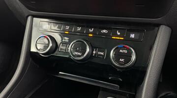 2023 Škoda TSI ACT SE L DSG Euro 6 5-door (Blue) - Image: 14