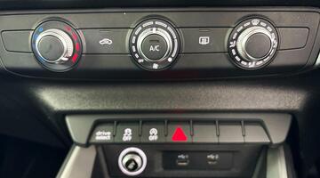 2019 Audi 1.0 TFSI 30 Sport Sportback Euro 6 5-door (Red) - Image: 7