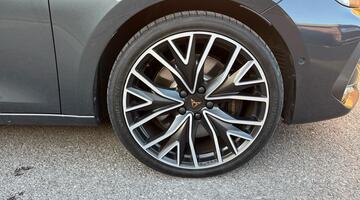 2025 CUPRA EHybrid 25.8kWh VZ2 DSG Euro 6 5-door (Grey) - Image: 14