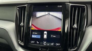 2019 Volvo 2.0 T4 Edition Auto Euro 6 5-door (Red) - Image: 32