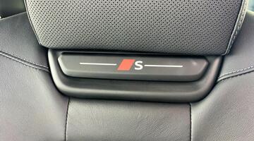 2025 Audi 100kWh Edition 1 Auto quattro 5-door (White) - Image: 43