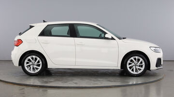 2022 Audi 1.0 TFSI 25 Sport Sportback Euro 6 5-door (White) - Image: 4