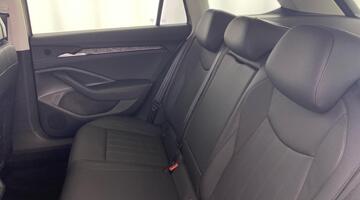 2025 Škoda 2.0 TDI SE L DSG Euro 6 5-door (Yellow) - Image: 41