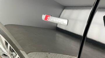 2025 Audi 100kWh S line Auto quattro 5-door (Black) - Image: 39