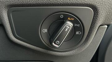 2025 Volkswagen TSI EVO R-Line DSG Euro 6 5-door (Grey) - Image: 23