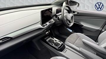 2025 Volkswagen Pro 77kWh Match Auto 5-door (Black) - Image: 2