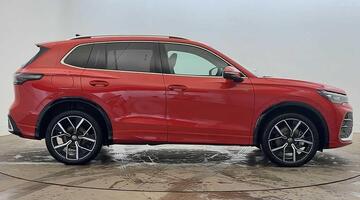 2025 Volkswagen TSI eHybrid 19.7kWh R-Line DSG Euro 6 5-door (Red) - Image: 4