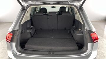 2021 Volkswagen 2.0 TDI Life DSG Euro 6 5-door (Silver) - Image: 36