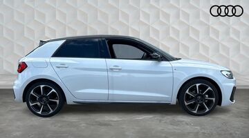 2025 Audi TFSI 35 Black Edition Sportback S Tronic Euro 6 5-door (White) - Image: 4