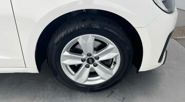 2022 Audi 1.0 TFSI 30 Technik Sportback Euro 6 5-door (White) - Image: 5