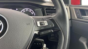 2021 Volkswagen 1.0 EVO Match Euro 6 5-door (Red) - Image: 23