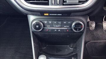 2019 Ford 1.0T EcoBoost Titanium Euro 6 5-door (Blue) - Image: 10