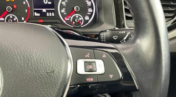 2020 Volkswagen 1.0 TSI SE Euro 6 5-door (Black) - Image: 24