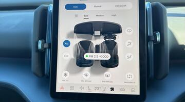 2025 Volvo Twin Performance 69kWh Ultra Auto 5-door (Blue) - Image: 61