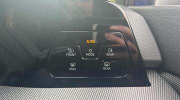 2026 Volkswagen 2.0 TSI R DSG 4Motion Euro 6 5-door (Blue) - Image: 26