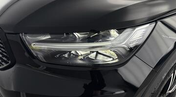 2022 Volvo T3 R-Design Auto Euro 6 5-door (Black) - Image: 36