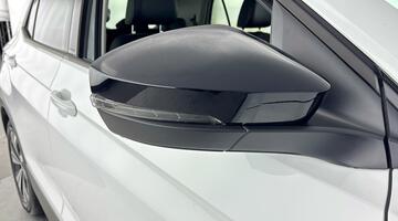 2023 Volkswagen 1.0 TSI Black Edition Euro 6 5-door (White) - Image: 38