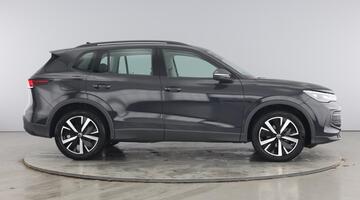 2024 Volkswagen ETSI MHEV Life DSG Euro 6 5-door (Grey) - Image: 1