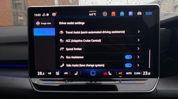 2025 Volkswagen 2.0 TSI R Black Edition DSG 4Motion Euro 6 5-door (Grey) - Image: 19