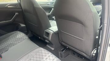 2025 Volkswagen TSI EVO R-Line DSG Euro 6 5-door (Silver) - Image: 39