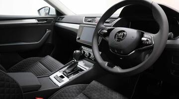 2024 Škoda 2.0 TDI SE DSG Euro 6 5-door (White) - Image: 6