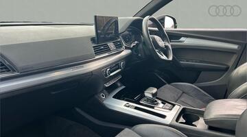 2021 Audi 2.0 TFSI 45 S line Sportback S Tronic quattro Euro 6 5-door (Black) - Image: 2