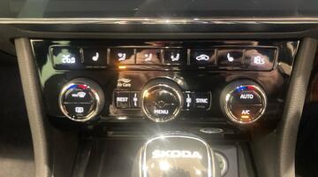 2024 Škoda 2.0 TSI SportLine Plus DSG Euro 6 5-door (Blue) - Image: 28