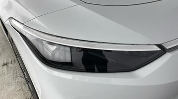 2025 Volkswagen Pro 77kWh Match Tourer Auto 5-door (White) - Image: 1