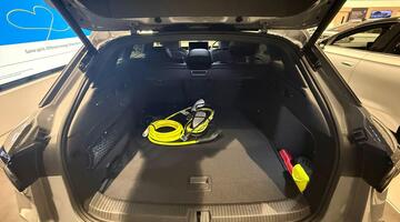 2025 Volkswagen Pro 77kWh Match Plus Tourer Auto 5-door (Grey) - Image: 9