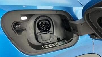 2025 Volkswagen Pro 77kWh Match Auto 5-door (Unlisted) - Image: 32