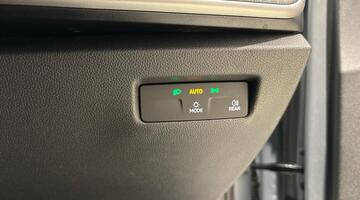 2025 Škoda 2.0 TDI SE Technology DSG Euro 6 5-door (Silver) - Image: 28