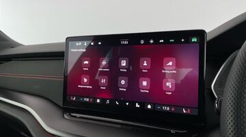 2025 Škoda 2.0 TSI vRS DSG Euro 6 5-door (Red) - Image: 27