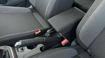 2025 Volkswagen 1.0 EVO Life Euro 6 5-door (Black) - Image: 29