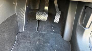 2025 Volkswagen 2.0 TDI Life DSG Euro 6 5-door (Black) - Image: 19