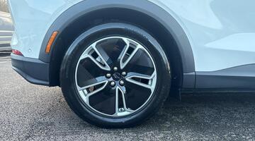 2026 Ford Standard Range 72kWh Select 5-door (White) - Image: 5