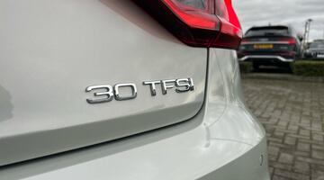 2026 Audi Sportback Sport 30 TFSI 116 PS S tronic (Silver) - Image: 17