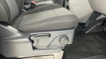 2025 Volkswagen 2.0 TDI T28 Commerce Plus FWD SWB Euro 6 5-door (White) - Image: 26